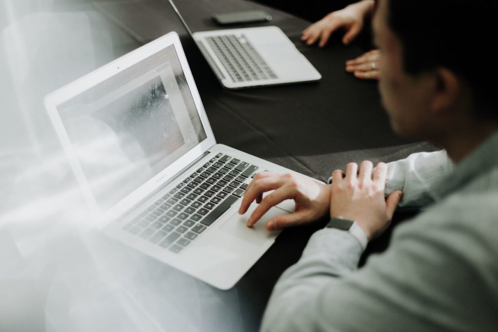 Come ci si deve vestire ad un colloquio di lavoro