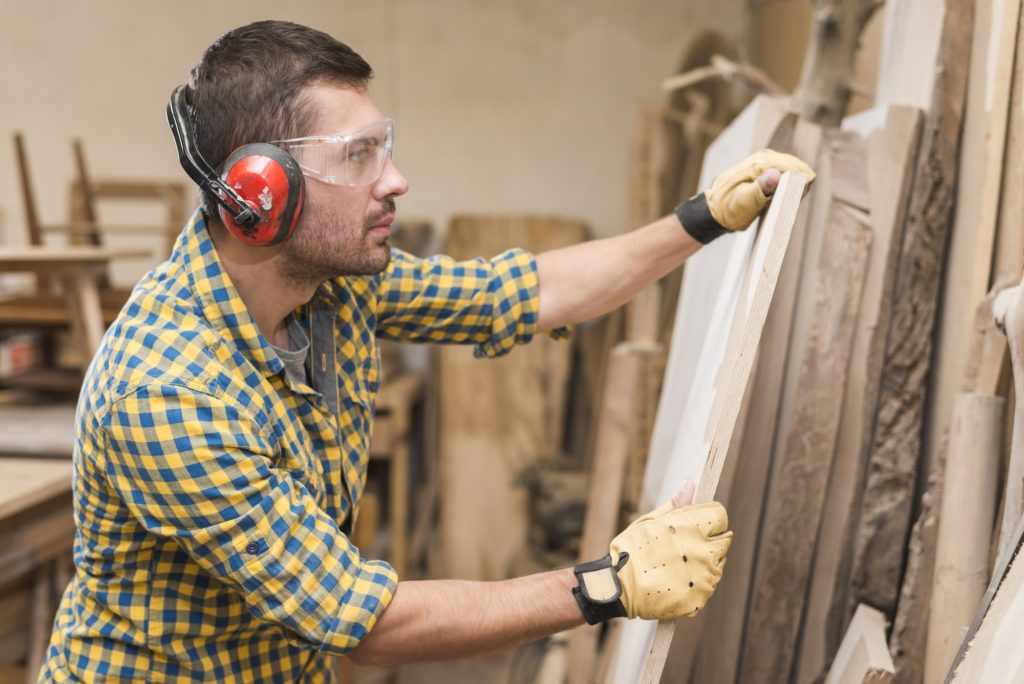 il lavoro del carpentiere